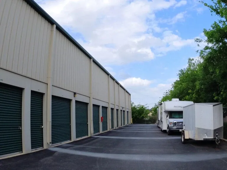 Wide aisle to outdoor storage. 